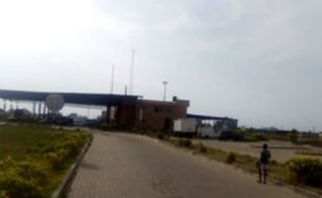 Seme border remains closed, 24 hours after FG order