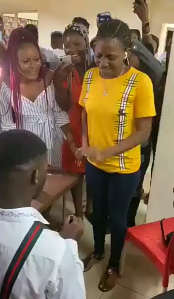 Lady Runs Mad While Trying To Accept Proposal Ring