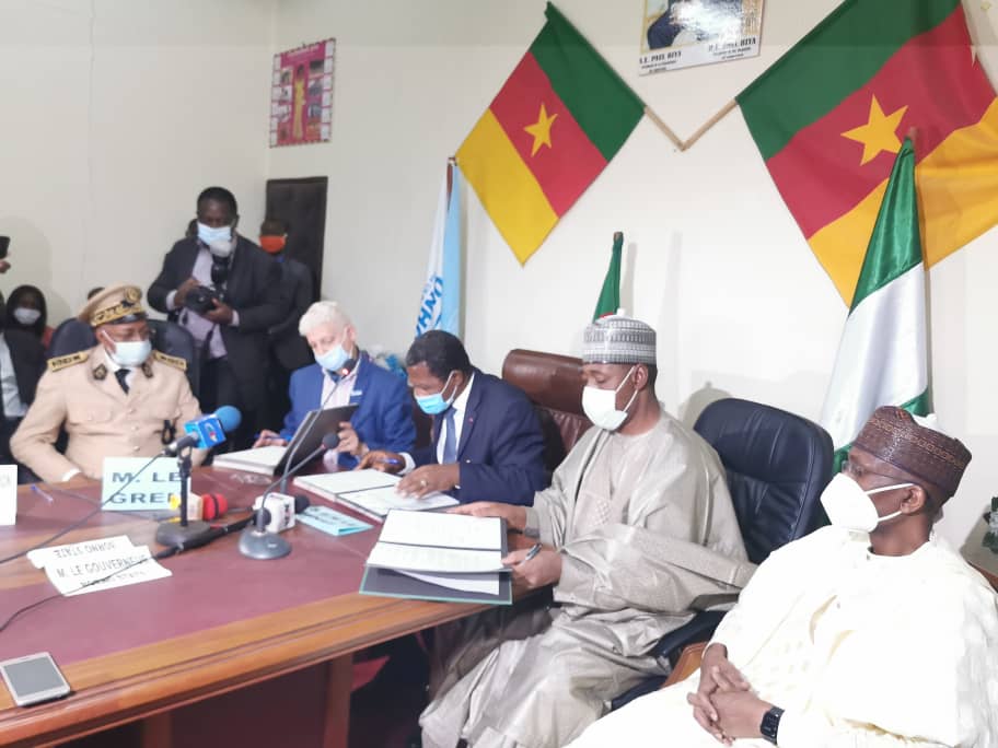 Zulum holds talk with Camerounian officials on repatriation of Nigerian refugees