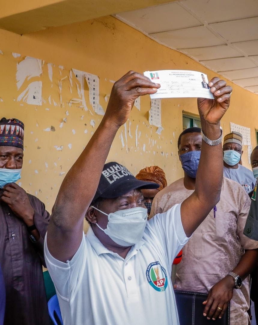 Governor Lalong Revalidates APC Membership, Inspects Projects