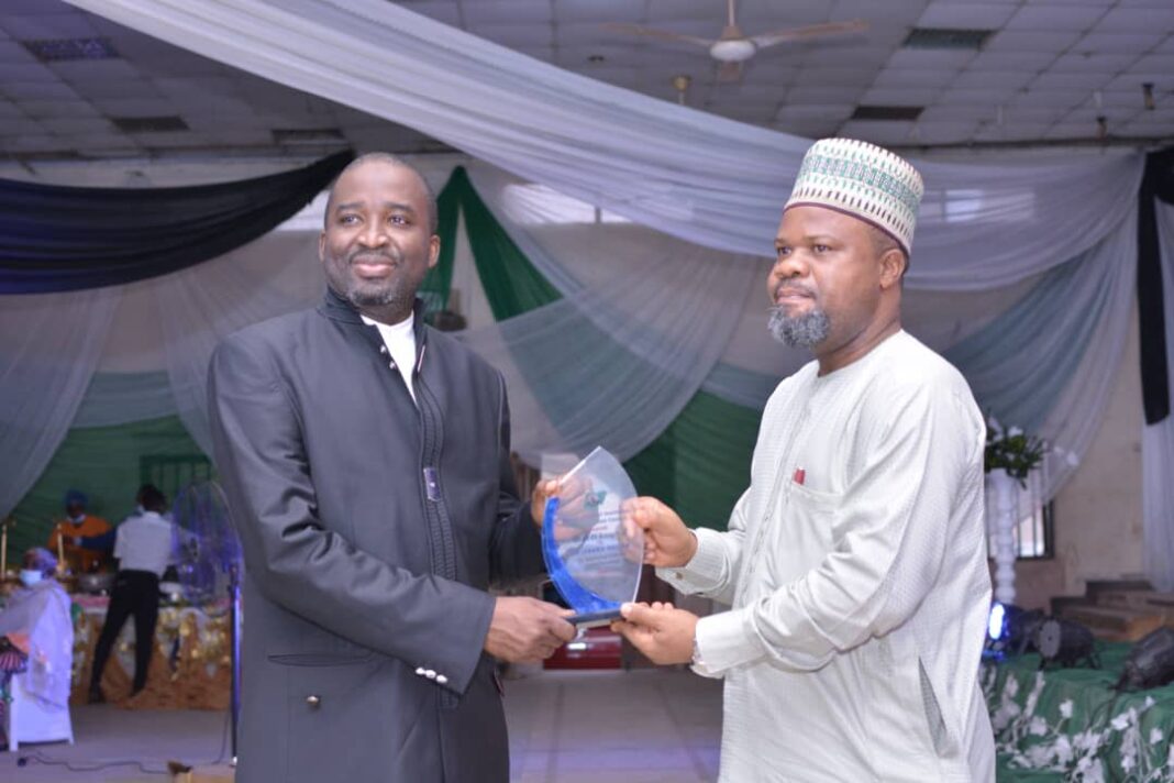CMD DASH Bags NUJ Award