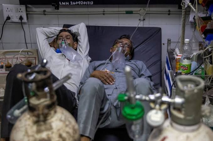 India hits new record with COVID-19 infections, US vows aid