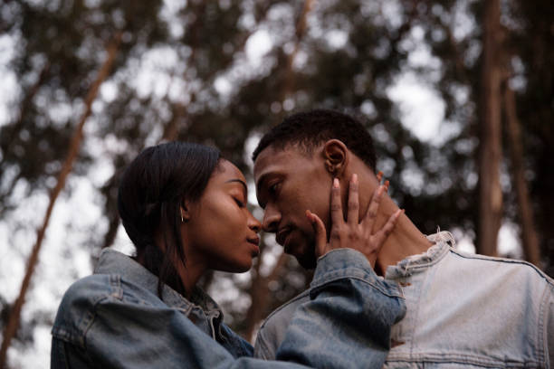 5 Infections You Can Contract Through Kissing