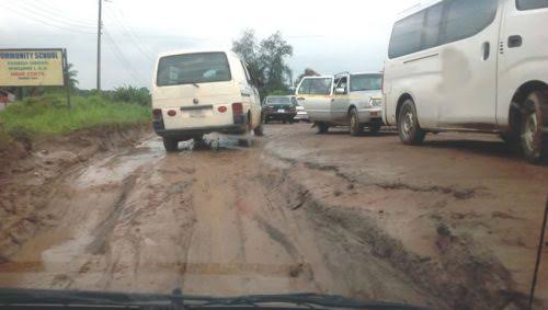 Ooni condemns abandonment of Ife roads by govt, says “we’ve never had it this bad”