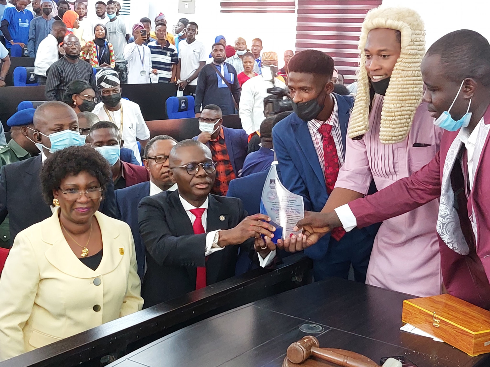 #EndSARS: LASU students declare support for Sanwo-Olu’s peace walk