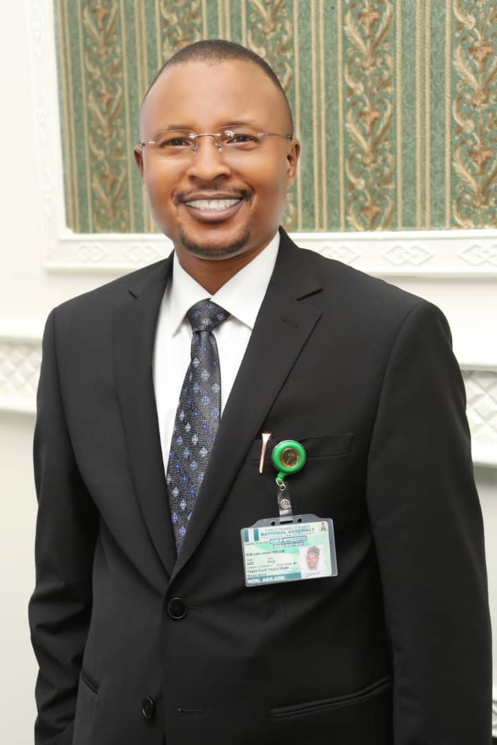 Rep. Abejide Pays 4th Year WAEC Fees, Admin Charges For Public, Private Students In His Constituency In Kogi