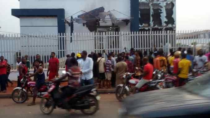 Gunmen raid four banks, kill seven persons in Edo