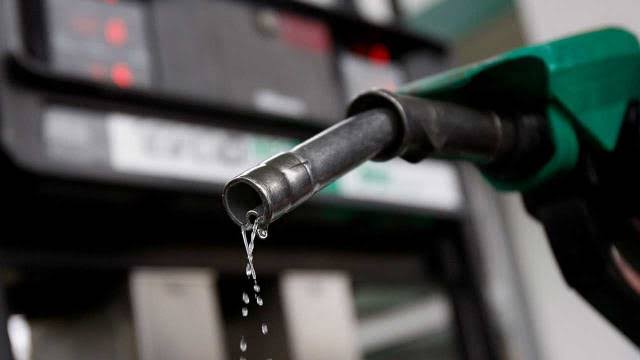 IMF urges FG to remove fuel subsidy, official exchange rate
