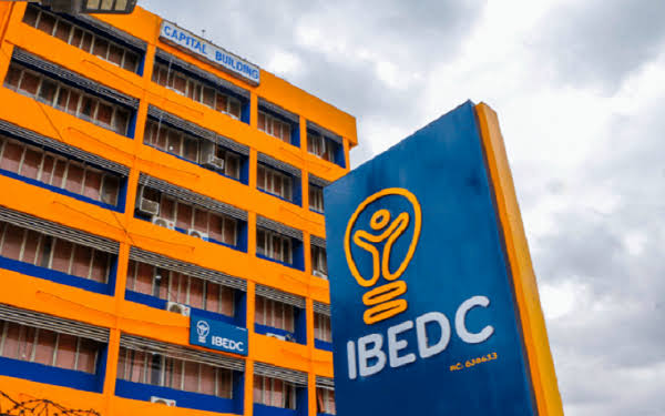 Oyo shuts IBEDC offices for disconnecting power supply to Gov’s Office, others
