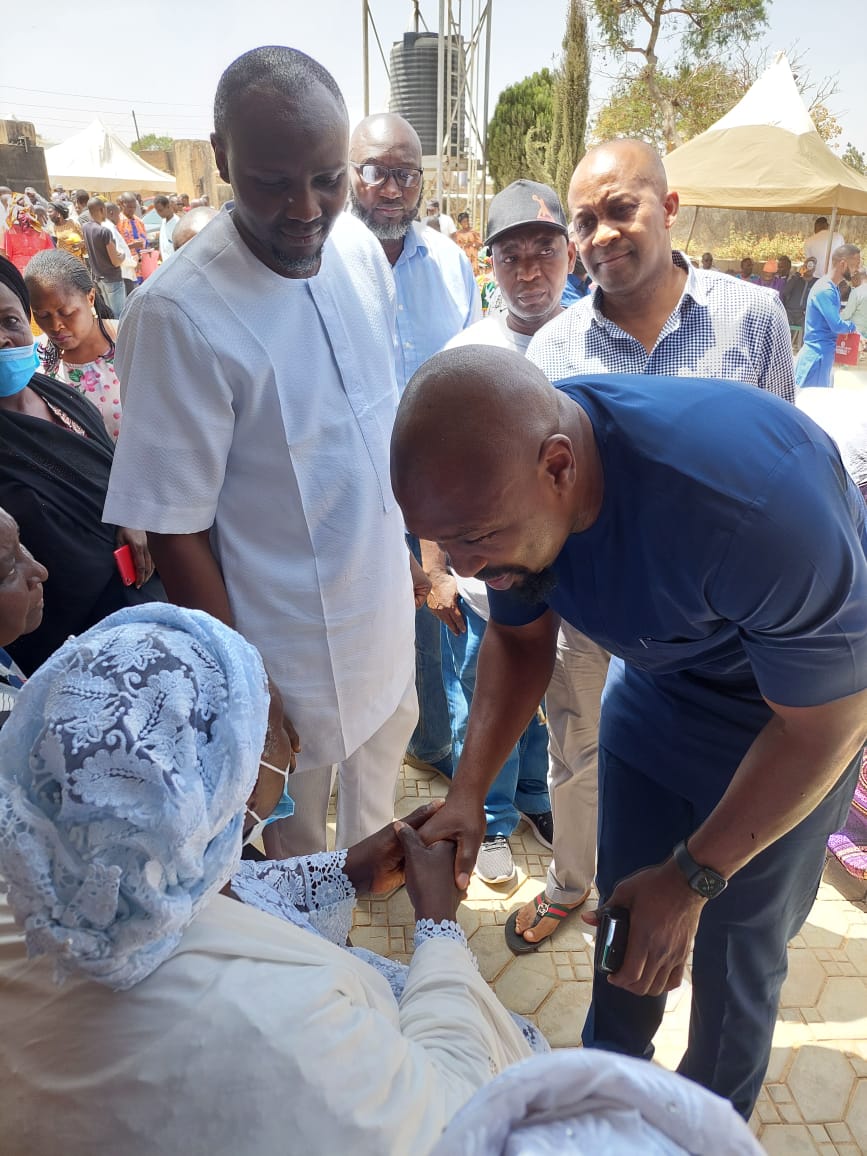 NBBF President Mark Igoche Leads Basketball Stakeholders to Jos, as Elder Gumut Journeys Home