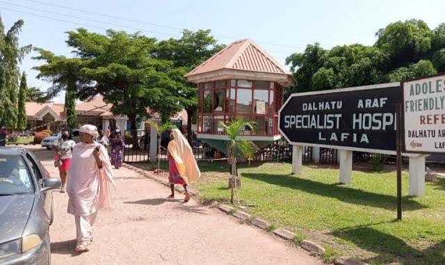 CMD-DASH charge staff to be deligent to work