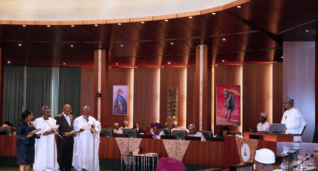 Buhari Presides Over FEC Meeting, Swears In Four Permanent Secretaries