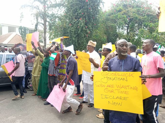 2023: Protesters storm Jonathan’s office, Begs him to Run for Presidency