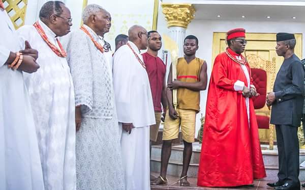 2023: Osinbajo Visits Oba Of Benin, Seek Blessing for Presidential Bid