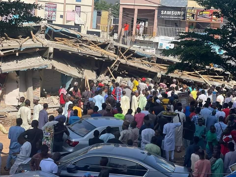 Scores Trapped As Building Collapses In Kano