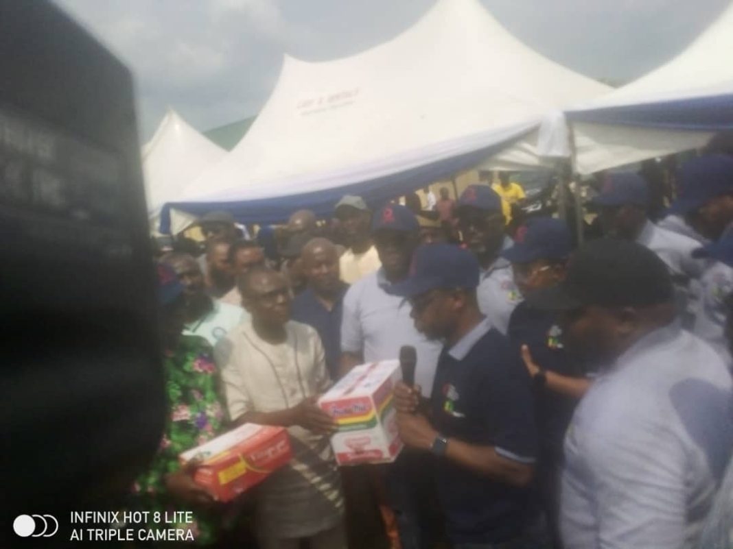 NGO Distributes relief materials to flood victims in Rivers communities