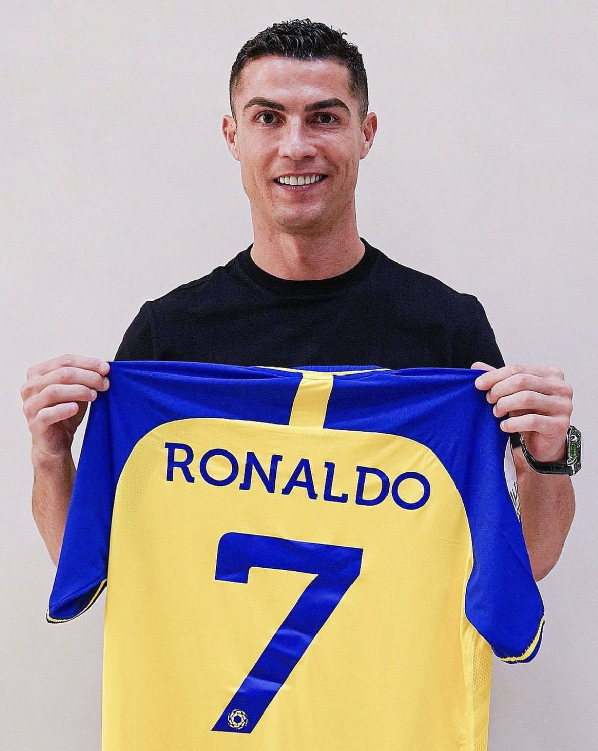 Cristiano Ronaldo Officially Joins for Saudi Arabia’s Al-Nassr