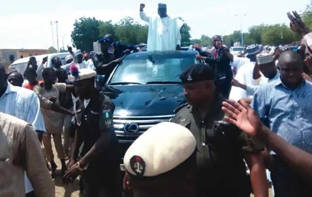Tambuwal’s-motorcade-during-the-incident