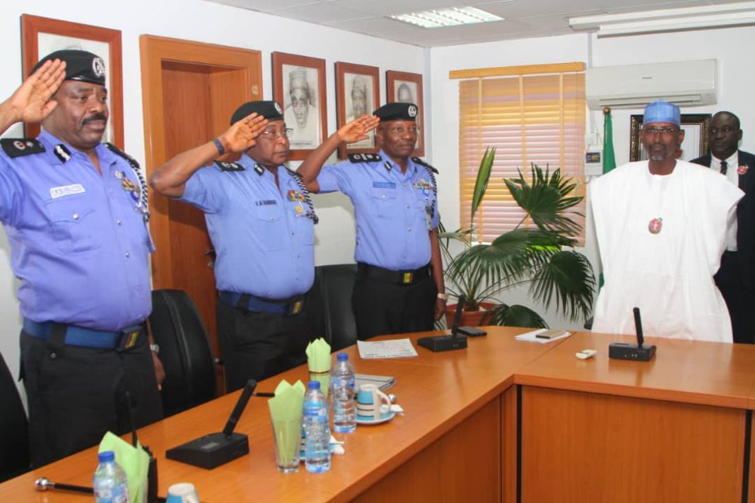 Minister charges new AIG to intensity fight against criminality in the territory