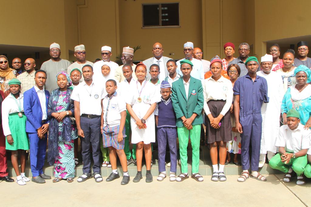 FCTA rewards FCT 100 best winning Students, Teachers with laptops