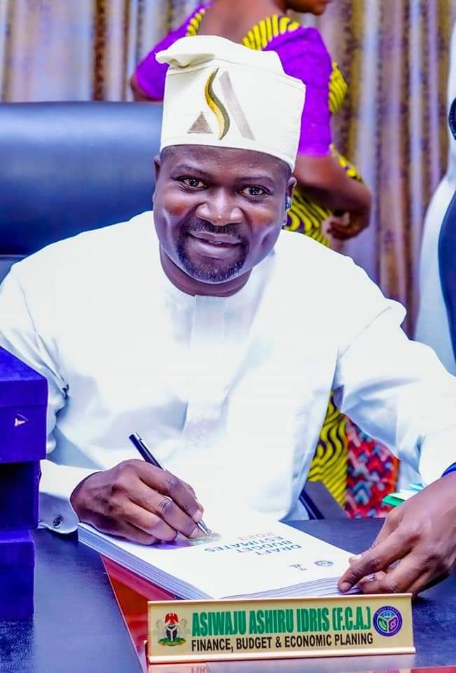 APC Governorship Aspirant Vows To Sustain Bello’s Dev. Plan, Wants Delegates To Commit Him In Kogi