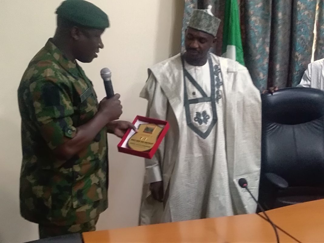 GOC 8 Division Sokoto Visits Governor Ahmad Aliyu