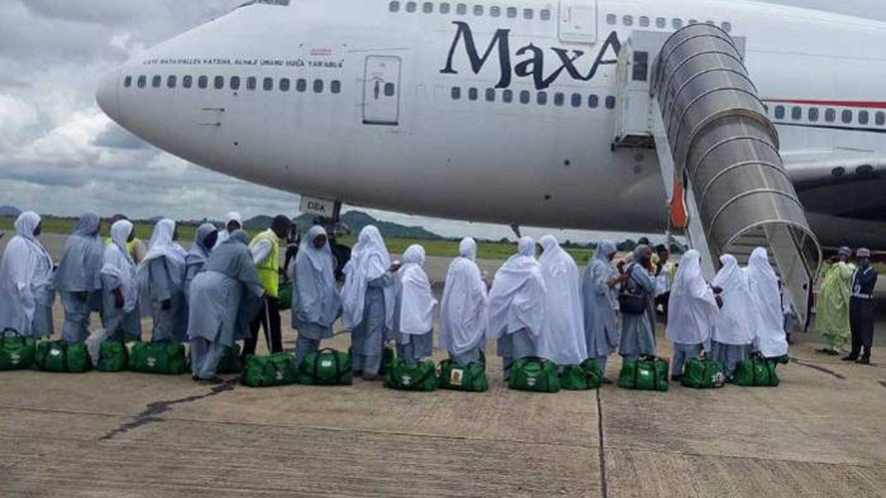 “Nigerian Aircraft Carrying Hajj Pilgrims Stuck in Coup-Hit Niger Republic”