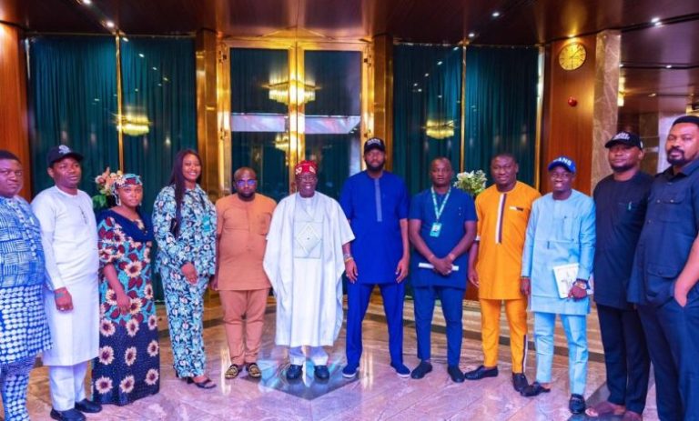 Tinubu Engages with NANS Leadership, Supports Student Loan Tinubu Engages with NANS Leadership, Supports Student Loan