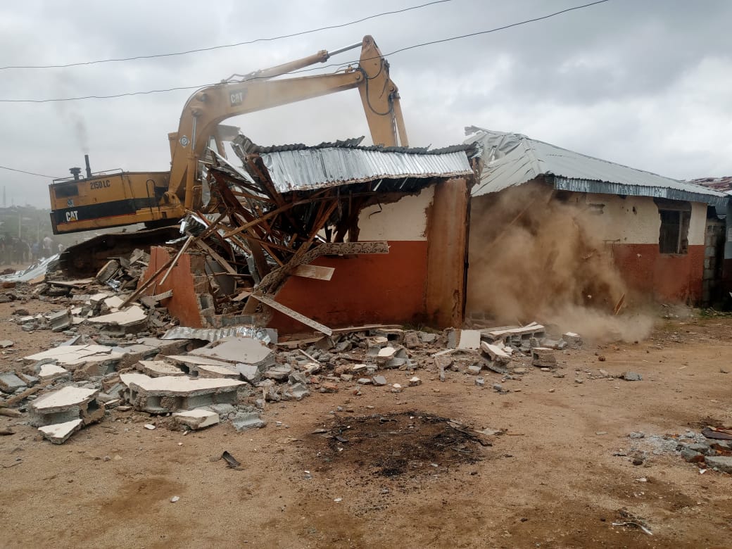 FCDA Storms Gishiri Village To Reclaim, Uproot Illegal Development On Allotted Plots