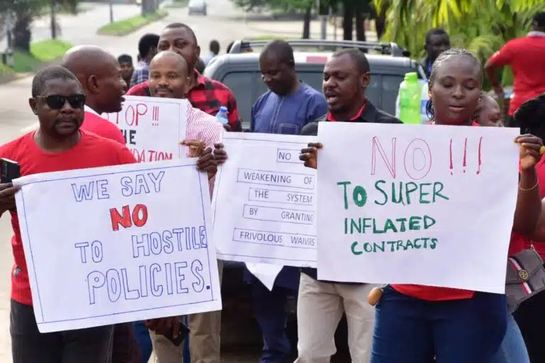 Petroleum Workers Rally at Commission’s Office, Demanding Unpaid Salaries