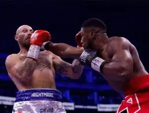 Anthony Joshua Achieves Knockout Victory Over Robert Helenius