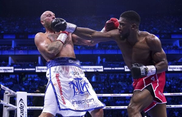 Anthony Joshua Knocks Out Helenius In 7th Round