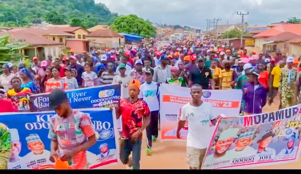 Kogi 2023: Mopamuro, Kogi West, locked down, as thousands of APC supporters storm the streets for Ododo