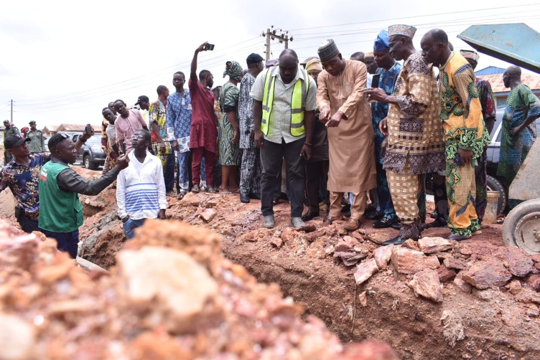 Olomi Olojuoro Road: Community Leaders Hail Lawmaker’s Tireless Efforts