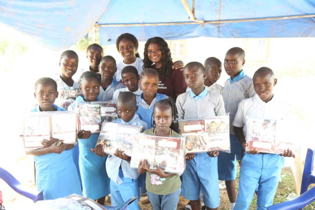 Foundation Donates Books, Desks to over 800 pupils, Empowers 100 Women In IDP Camp