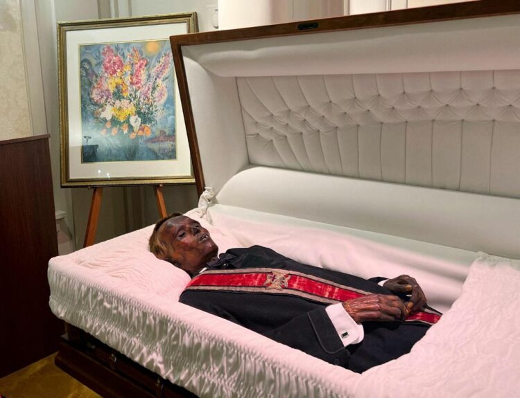 “128-year Mummy ‘Stoneman Willie’ Finally Laid to Rest”