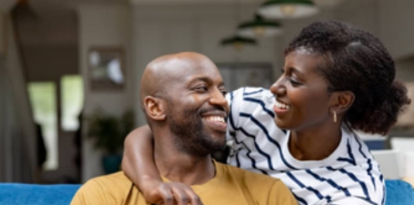 Understanding Your Relationship Status: Green Flags and Red Flags