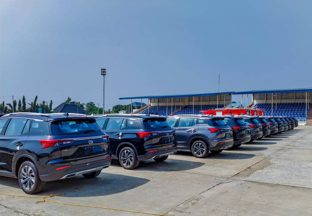 Gov Bello Presents 40 SUV Cars, 25 Ambulances To Lawmakers, Judges, LGAs in Kogi