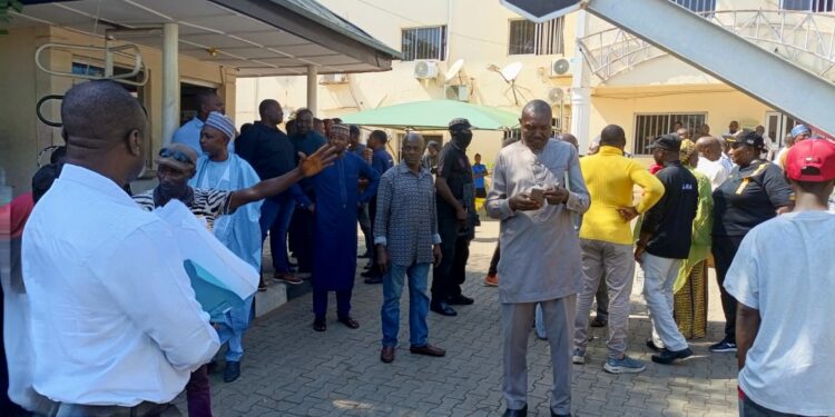 Demolition: FCDA Arrest 19 Protesters Over Disrupt Of AMMC Activities