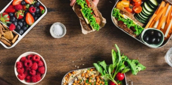 Upgrade Your Office Lunch: 5 Simple and Healthy Meal Ideas