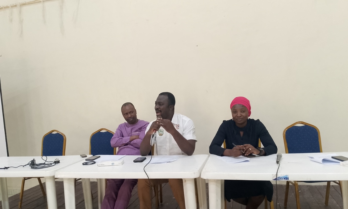 “Pharmacists Urge Government to Stabilize Exchange Rate to Prevent Pharmaceutical Sector Collapse”