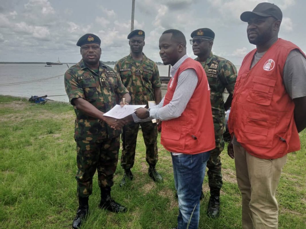Navy nab eight suspected oil thieves with N3Bn worth of crude oil in A’Ibom