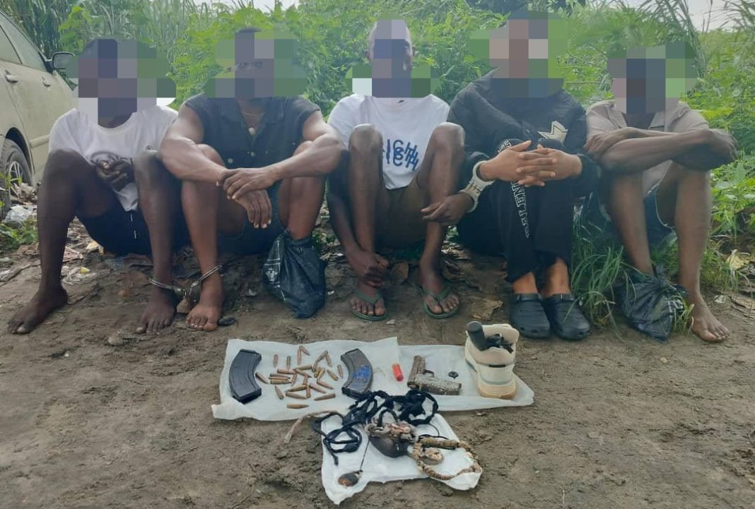 Delta Police arrests suspected armed robbers, cultists, recovers gun, ammunition