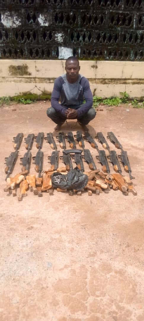 Police recovers 20 locally fabricated Ak47 riffles from gun runner in Kaduna