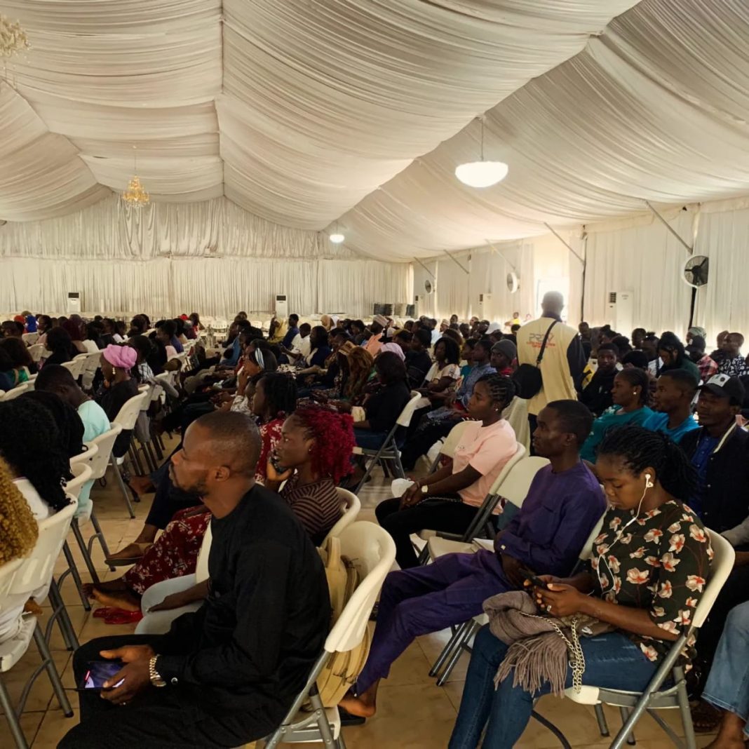 Fund for Youth Employment Empowers 300 Plateau Youths with POS Terminals, Loans to Boost Entrepreneurship