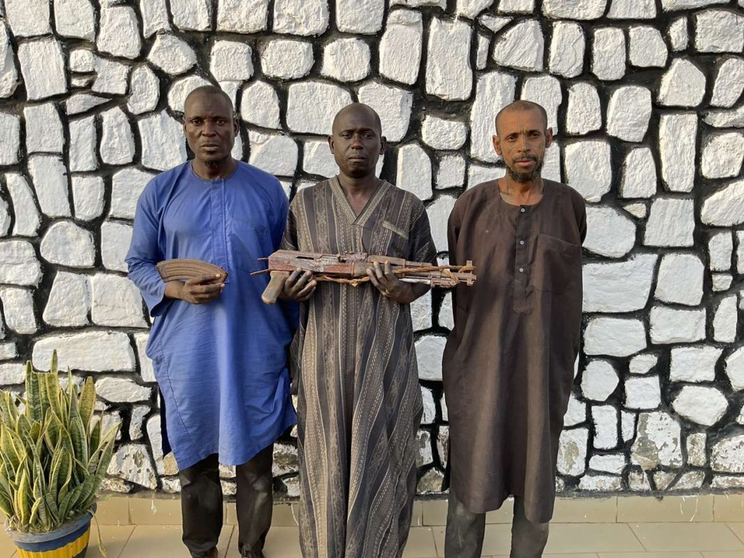Kaduna: Three Members of Notorious Kidnapping Syndicate Arrested on Kaduna-Abuja Highway
