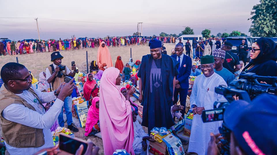 Humanitarian Minister distributes food items to IDPs in Borno