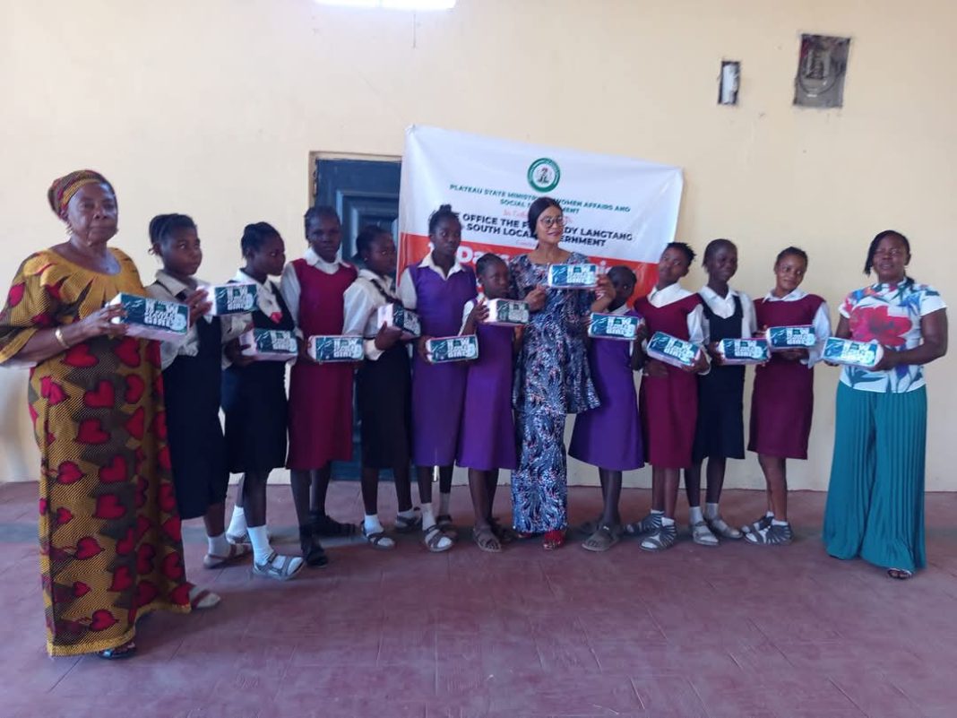 Wife of Langtang South LGA boss Mrs Nbin empowers female students