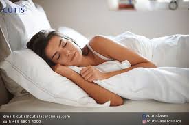 How to Protect Your Hair and Skin While You Sleep