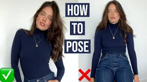 11 Simple Tips to Pose Perfectly for Photos